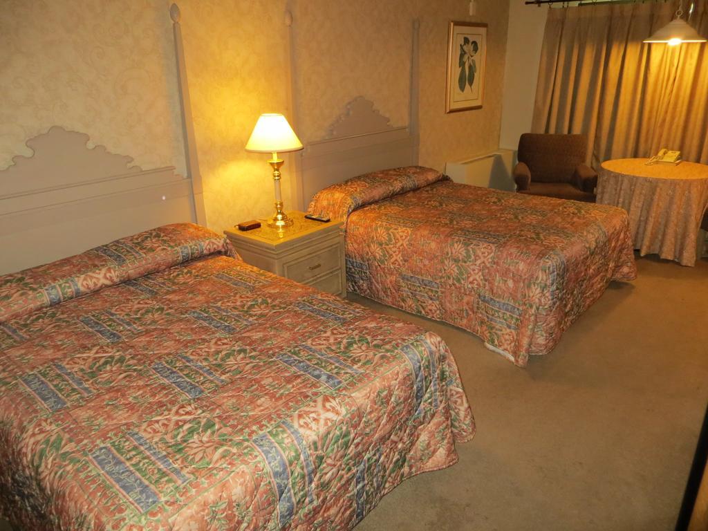 The Mariner Motel Γκριν Μπέι Δωμάτιο φωτογραφία